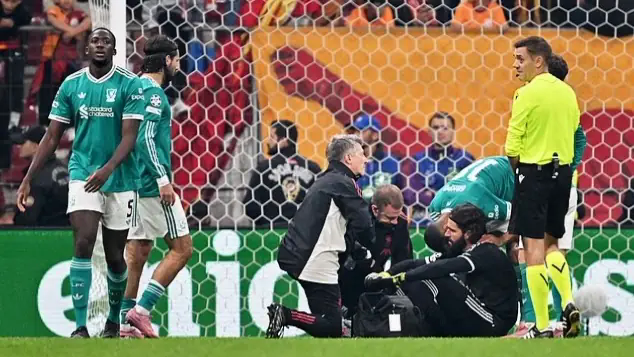 Liverpool &lsquo;thiệt đơn thiệt k&eacute;p&rsquo; sau thất bại trước Galatasaray