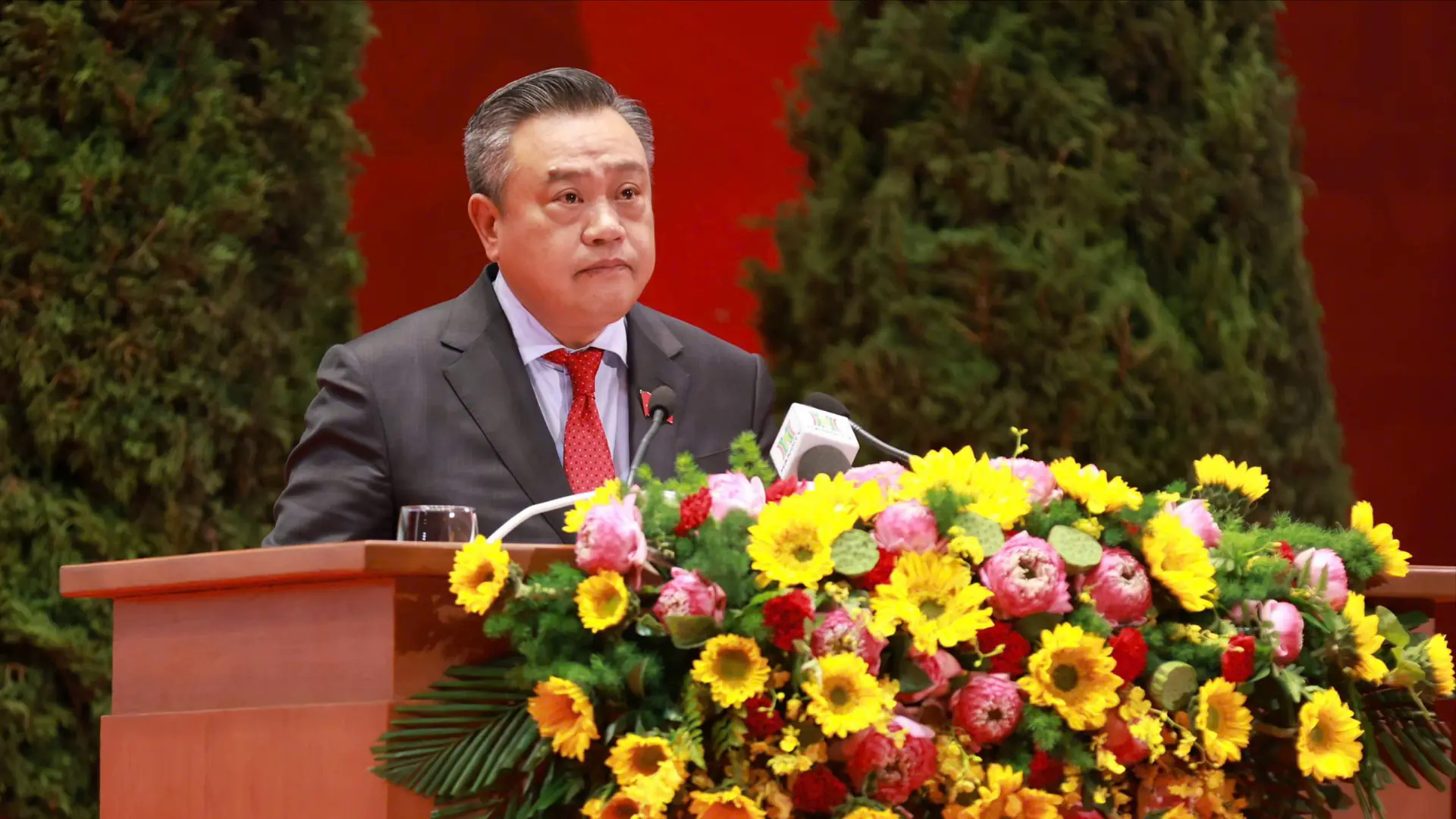 'H&agrave; Nội l&agrave;m nhanh, l&agrave;m đ&uacute;ng, l&agrave;m hiệu quả, l&agrave;m đến c&ugrave;ng'
