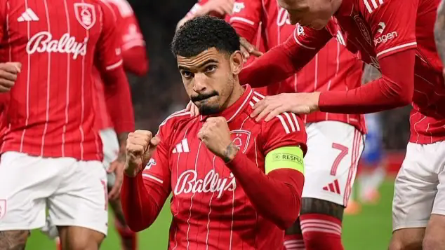 Ng&ocirc;i sao Nottingham Forest: &lsquo;Cuối c&ugrave;ng t&ocirc;i cũng c&oacute; thể thở&rsquo;