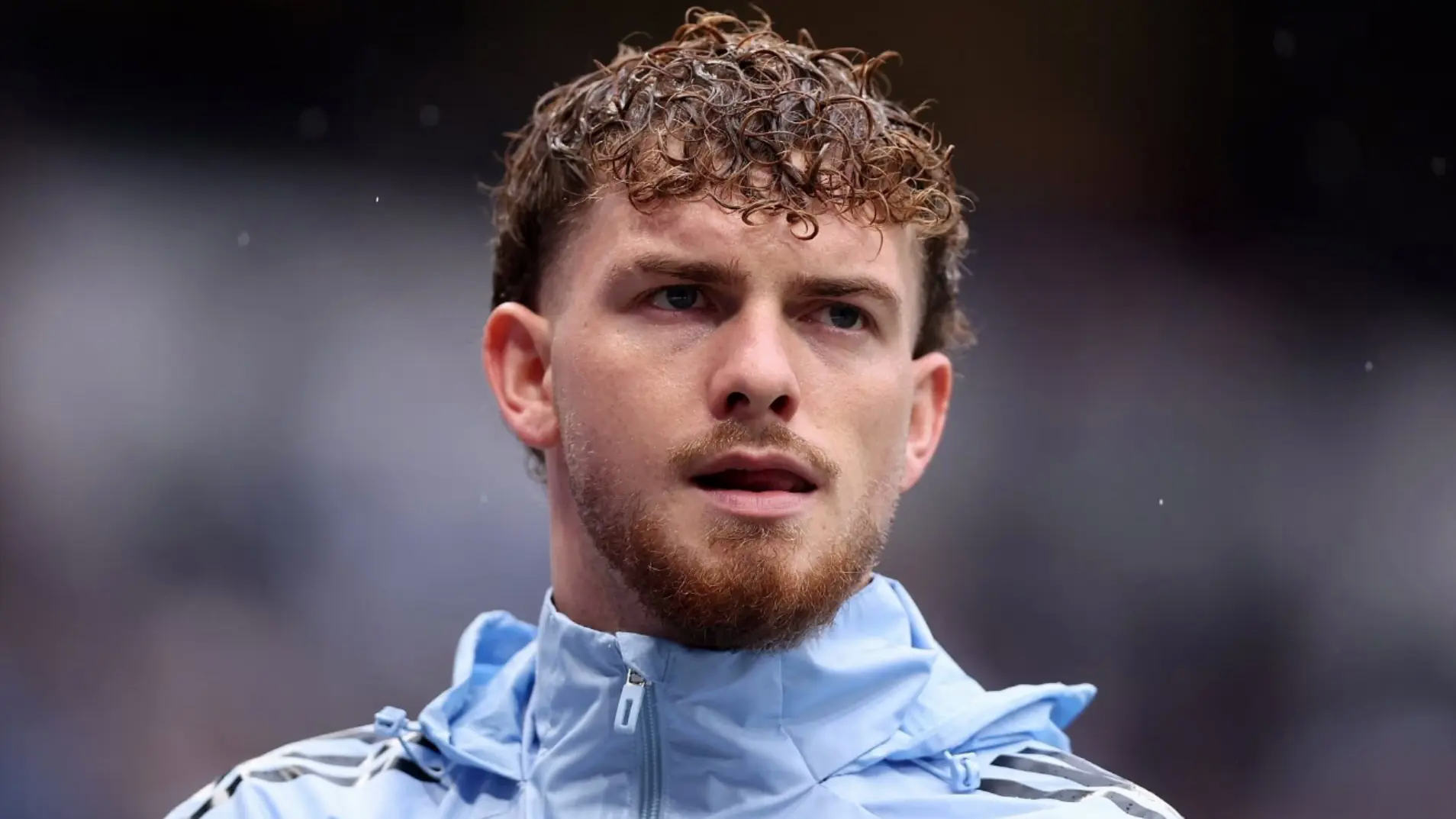 Unai Emery tiết lộ l&yacute; do loại Harvey Elliott trong trận thắng Manchester City