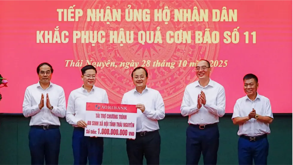 Agribank hỗ trợ người d&acirc;n Th&aacute;i Nguy&ecirc;n khắc phục hậu quả thi&ecirc;n tai