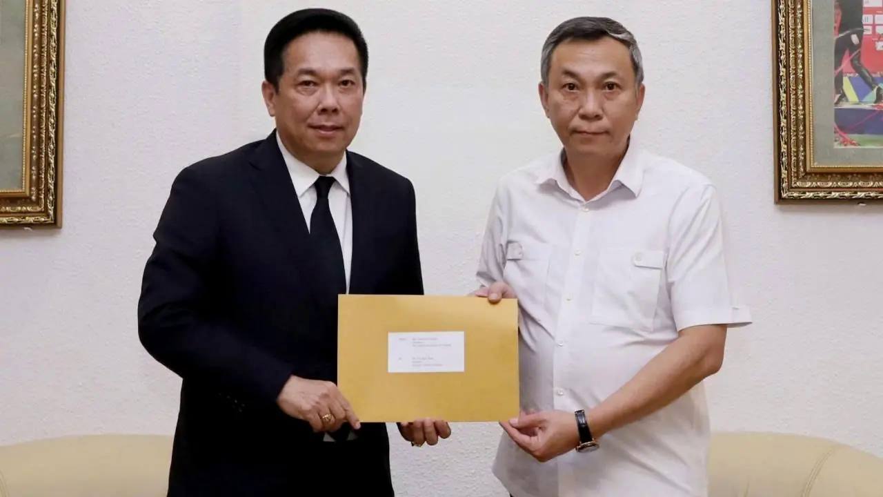 L&atilde;nh đạo LĐBĐ Th&aacute;i Lan sang xin lỗi LĐBĐ Việt Nam