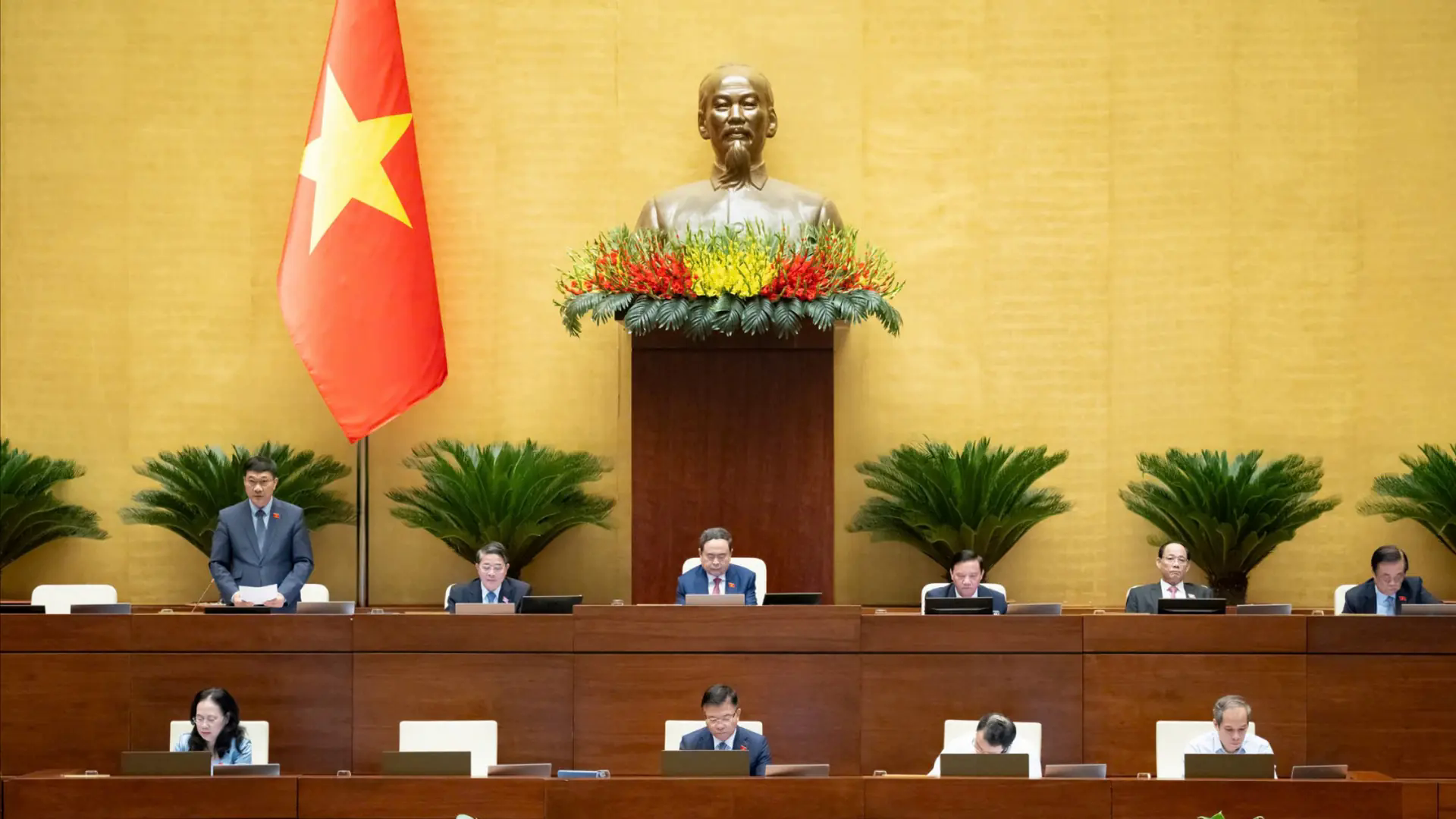 Quốc hội thảo luận Luật An ninh mạng