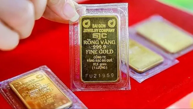Gi&aacute; v&agrave;ng ng&agrave;y 4/10: V&agrave;ng miếng giảm 200.000 đồng/lượng