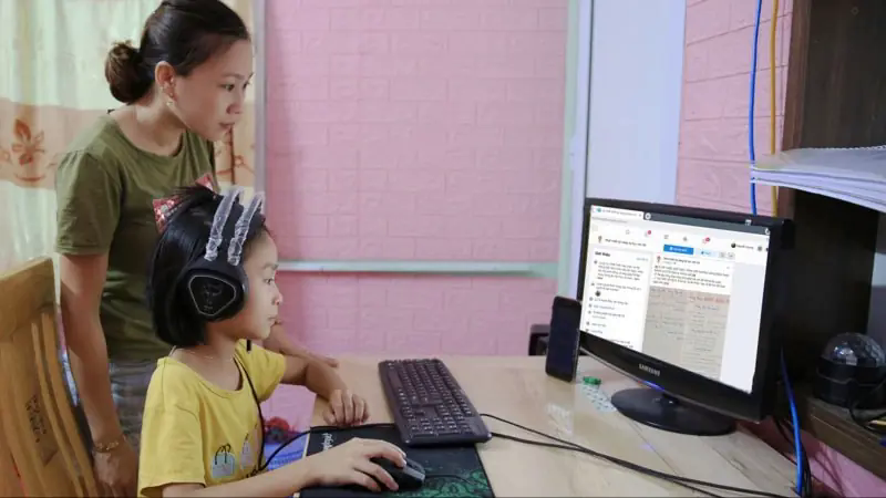H&agrave; Nội cho học sinh học trực tuyến ng&agrave;y 6/10 tr&aacute;nh b&atilde;o số 11