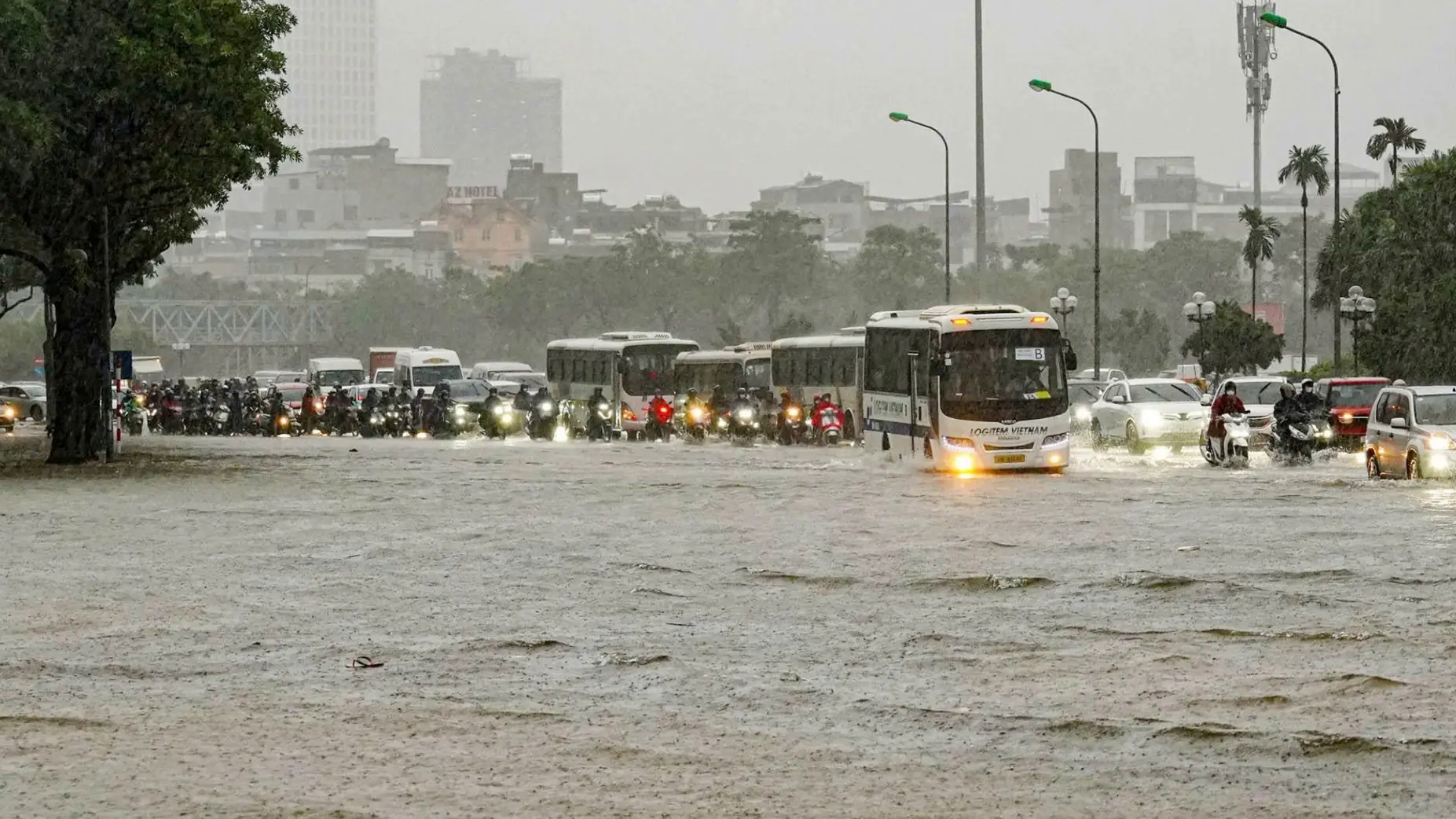 Ng&agrave;nh gi&aacute;o dục H&agrave; Nội chủ động ứng ph&oacute; ho&agrave;n lưu b&atilde;o