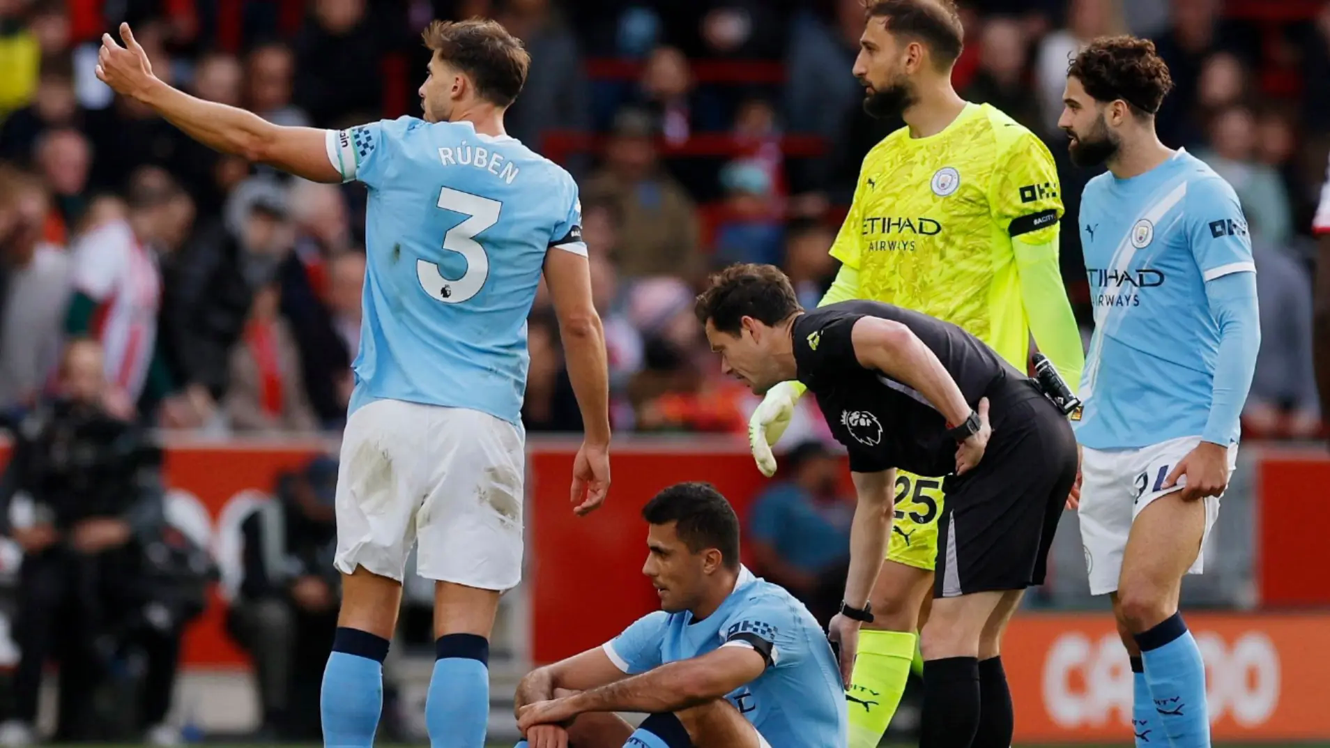 Rodri chấn thương, Man City đứng ngồi kh&ocirc;ng y&ecirc;n