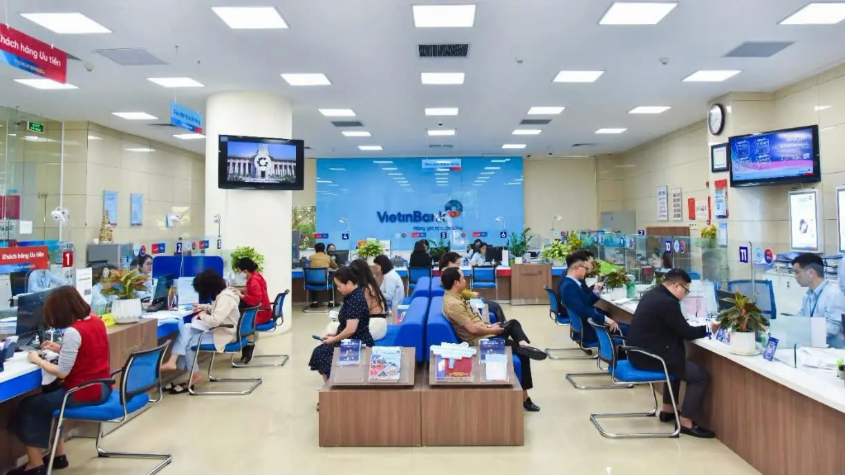 Xu hướng d&ograve;ng tiền cuối năm: tiết kiệm ng&acirc;n h&agrave;ng l&ecirc;n ng&ocirc;i