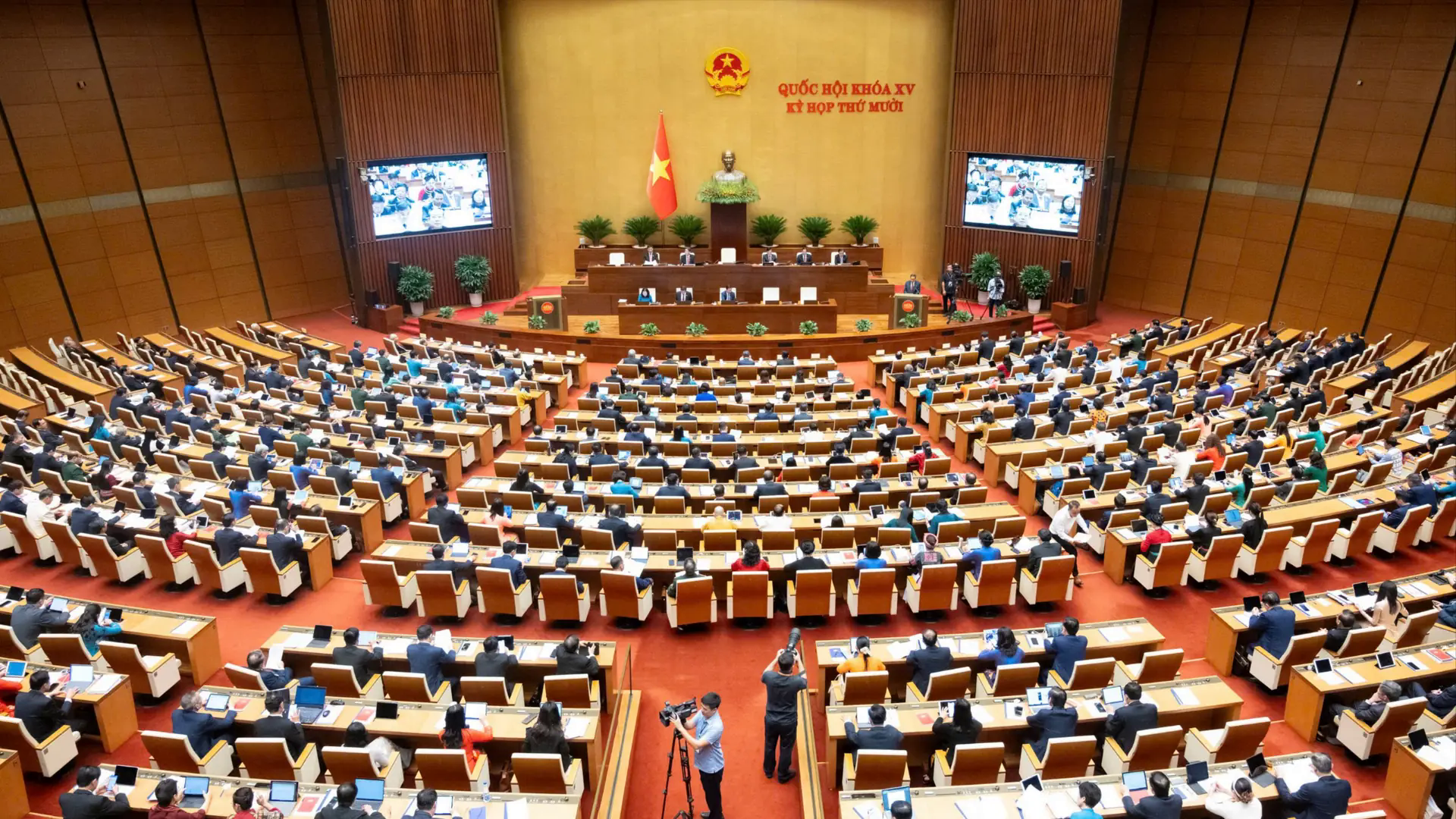 L&agrave;m chủ c&ocirc;ng nghệ từ tầm nh&igrave;n đồng bộ thể chế