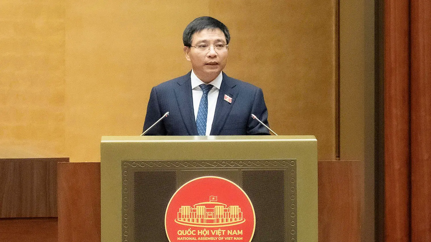 Quốc hội th&ocirc;ng qua cơ chế đặc th&ugrave; cho Thủ đ&ocirc;