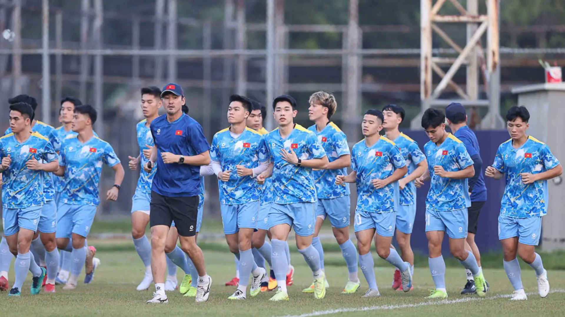 U22 L&agrave;o vs U22 Việt Nam: Đầu xu&ocirc;i, đu&ocirc;i lọt