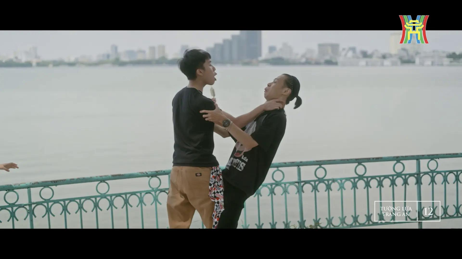 'Tường lửa Tr&agrave;ng An' tập 12: Ki&ecirc;n 'phố' gặp nạn