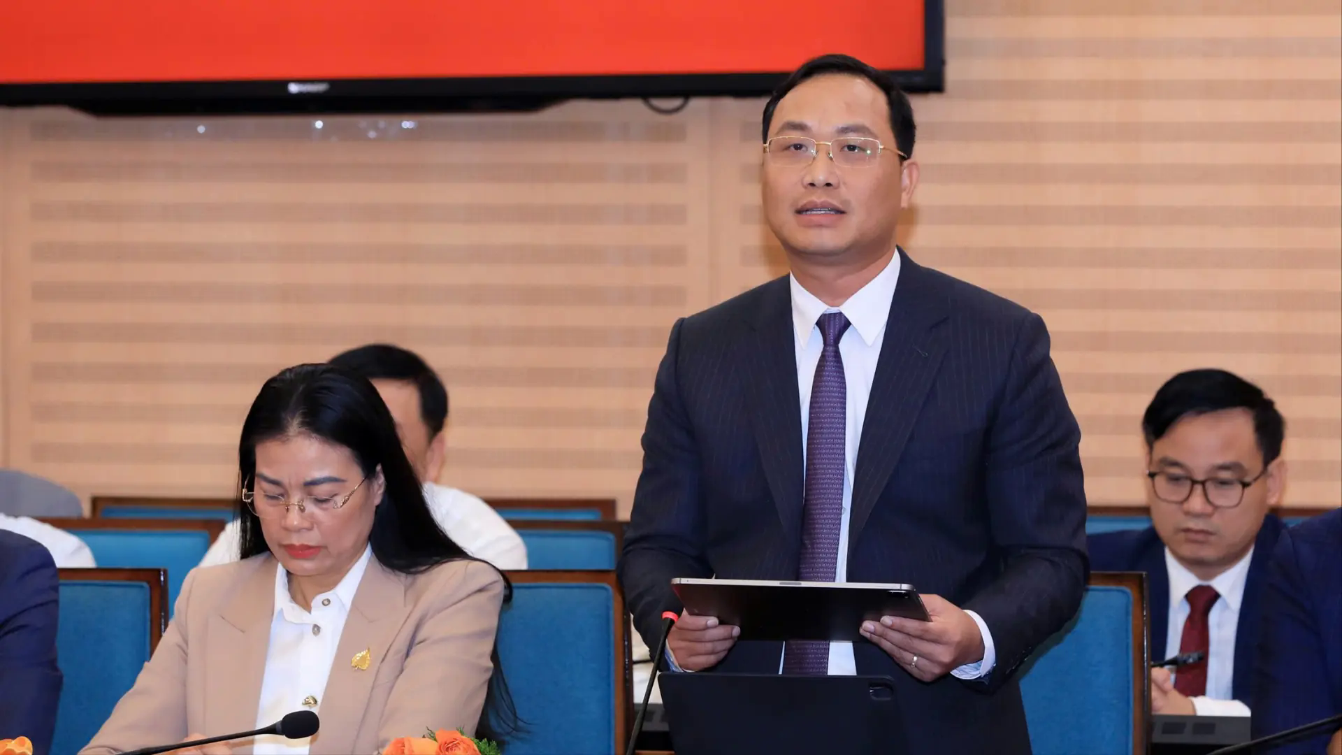H&agrave; Nội c&oacute; t&acirc;n Ch&aacute;nh Văn ph&ograve;ng UBND th&agrave;nh phố