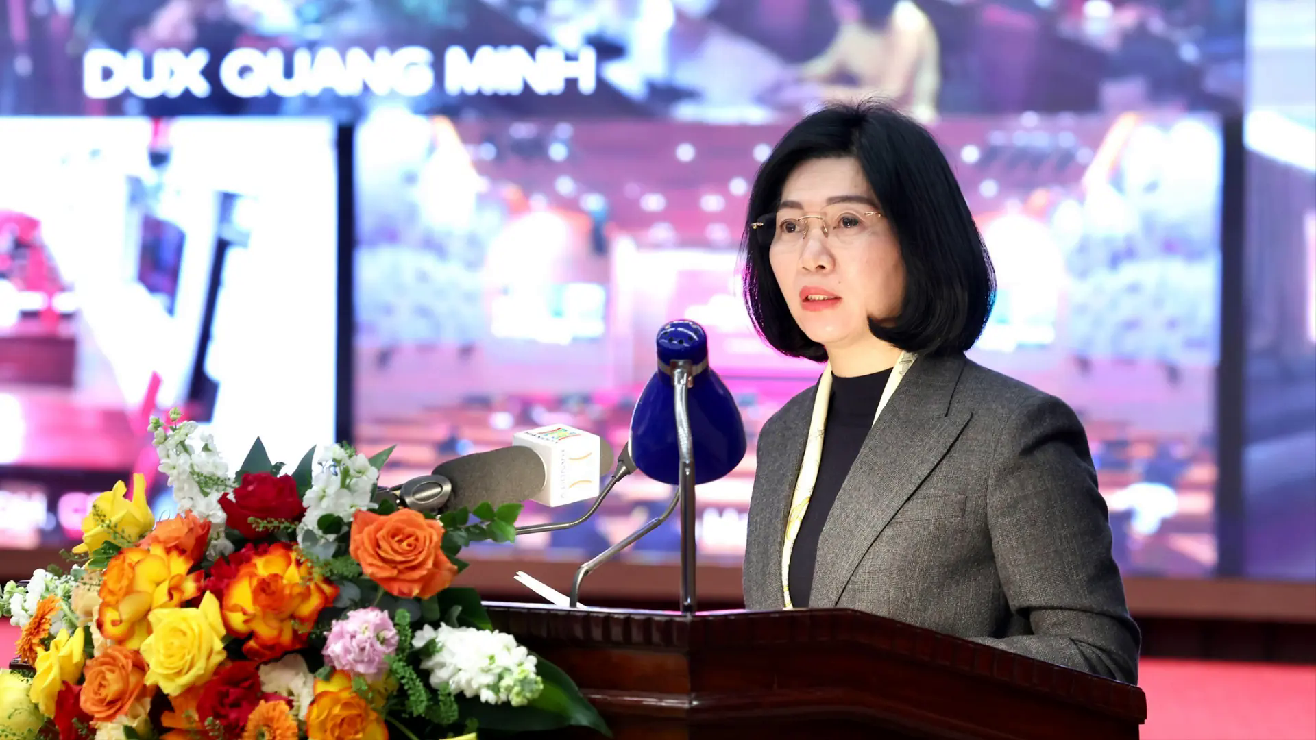 Kh&ocirc;ng để khoảng trống ph&aacute;p l&yacute; trong quản trị v&agrave; điều h&agrave;nh
