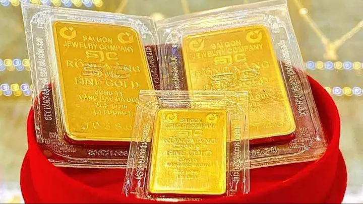 Gi&aacute; v&agrave;ng 29/12: V&agrave;ng SJC cao hơn v&agrave;ng thế giới 15,7 triệu đồng/lượng