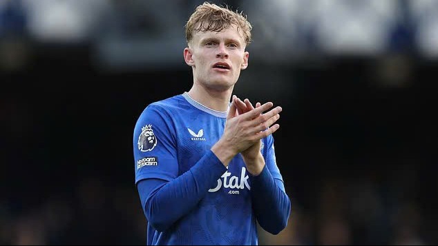 Everton giữ ch&acirc;n th&agrave;nh c&ocirc;ng trụ cột