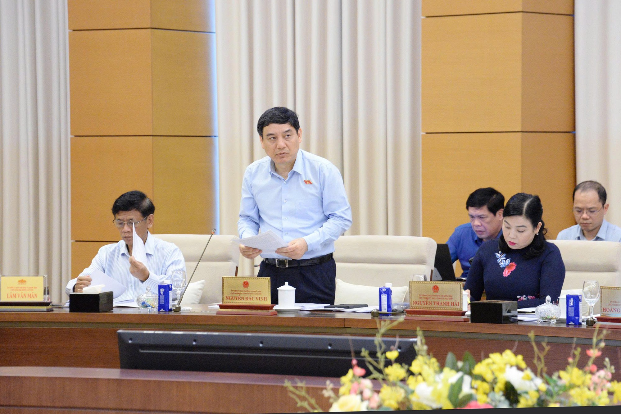 nh&acirc;n lực chất lượng cao