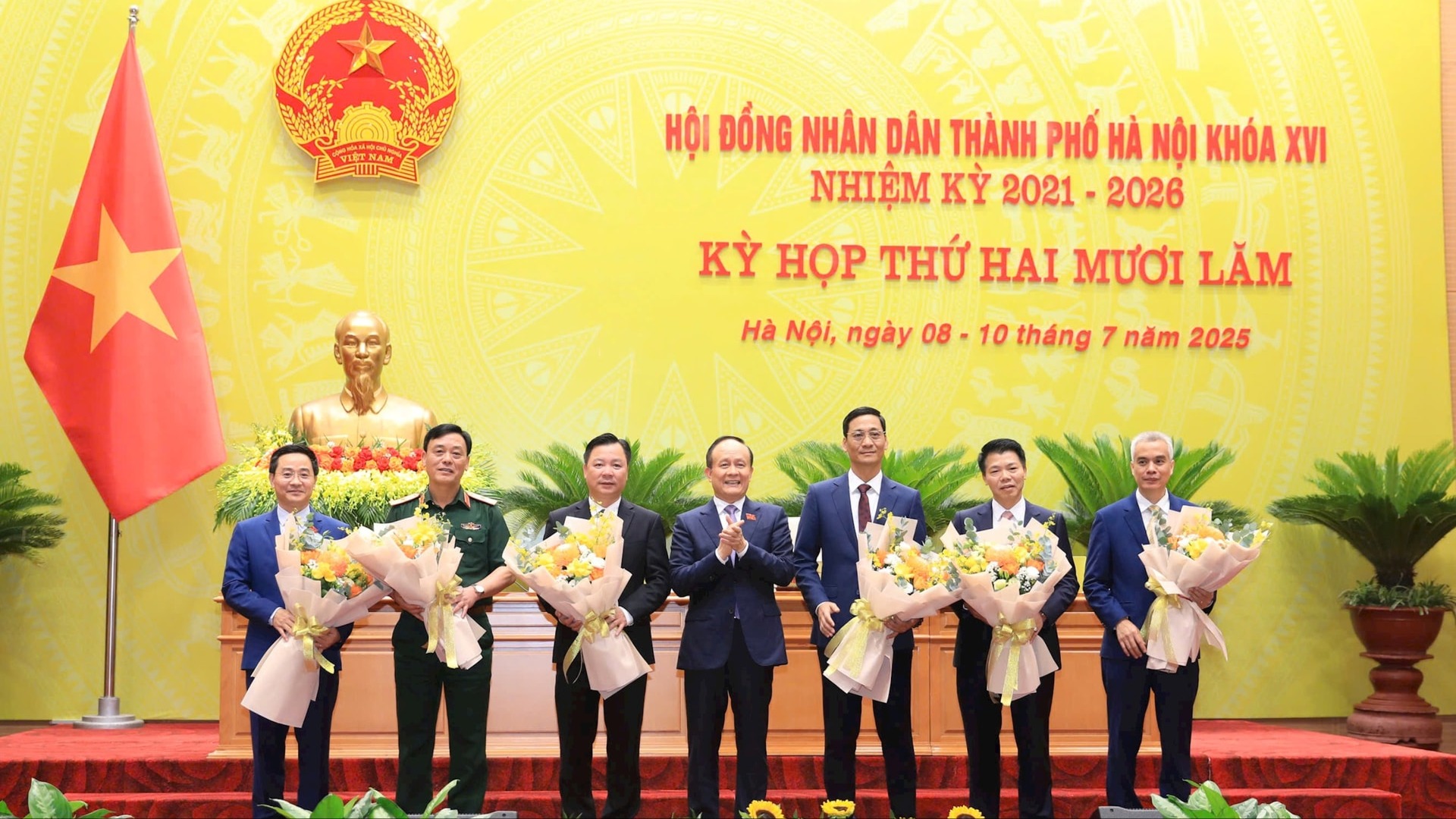Bầu bổ sung bốn Ủy vi&ecirc;n UBND TP. H&agrave; Nội nhiệm kỳ 2021-2026
