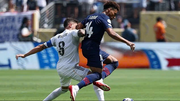 Real Madrid thể hiện &lsquo;bộ mặt&rsquo; nghiệp dư trước PSG