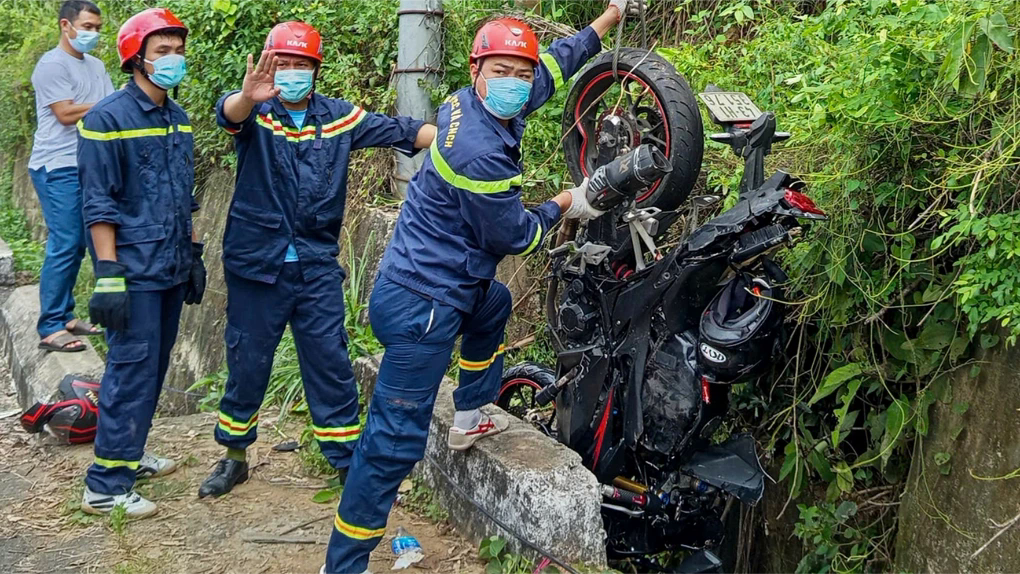 Du kh&aacute;ch nước ngo&agrave;i tử vong nghi do tự g&acirc;y tai nạn