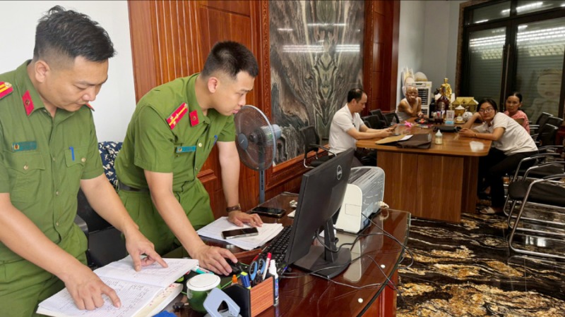 Triệu tập, kh&aacute;m x&eacute;t nơi ở của giang hồ &Yacute; 'ẻng'