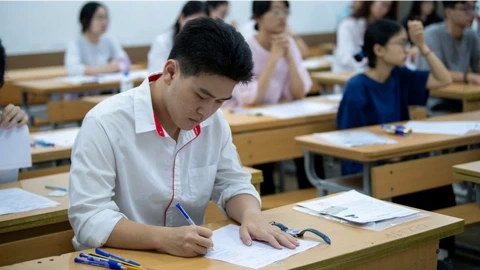 Điểm trung b&igrave;nh nhiều m&ocirc;n thi của H&agrave; Nội cao hơn cả nước