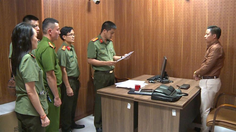 T&igrave;m bị hại vụ Chủ tịch C&ocirc;ng ty cổ phần nước GMT chiếm đoạt t&agrave;i sản