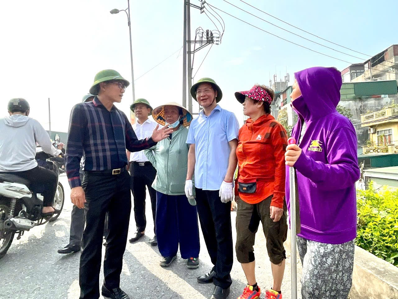 Vĩnh Hưng ra qu&acirc;n