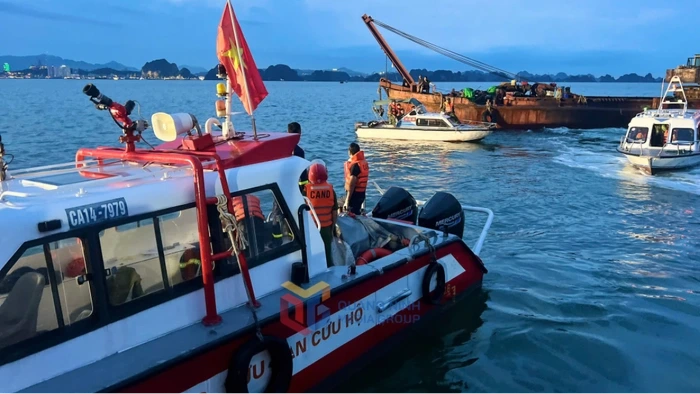 Thủ tướng chỉ đạo khắc phục hậu quả vụ lật t&agrave;u tại Quảng Ninh