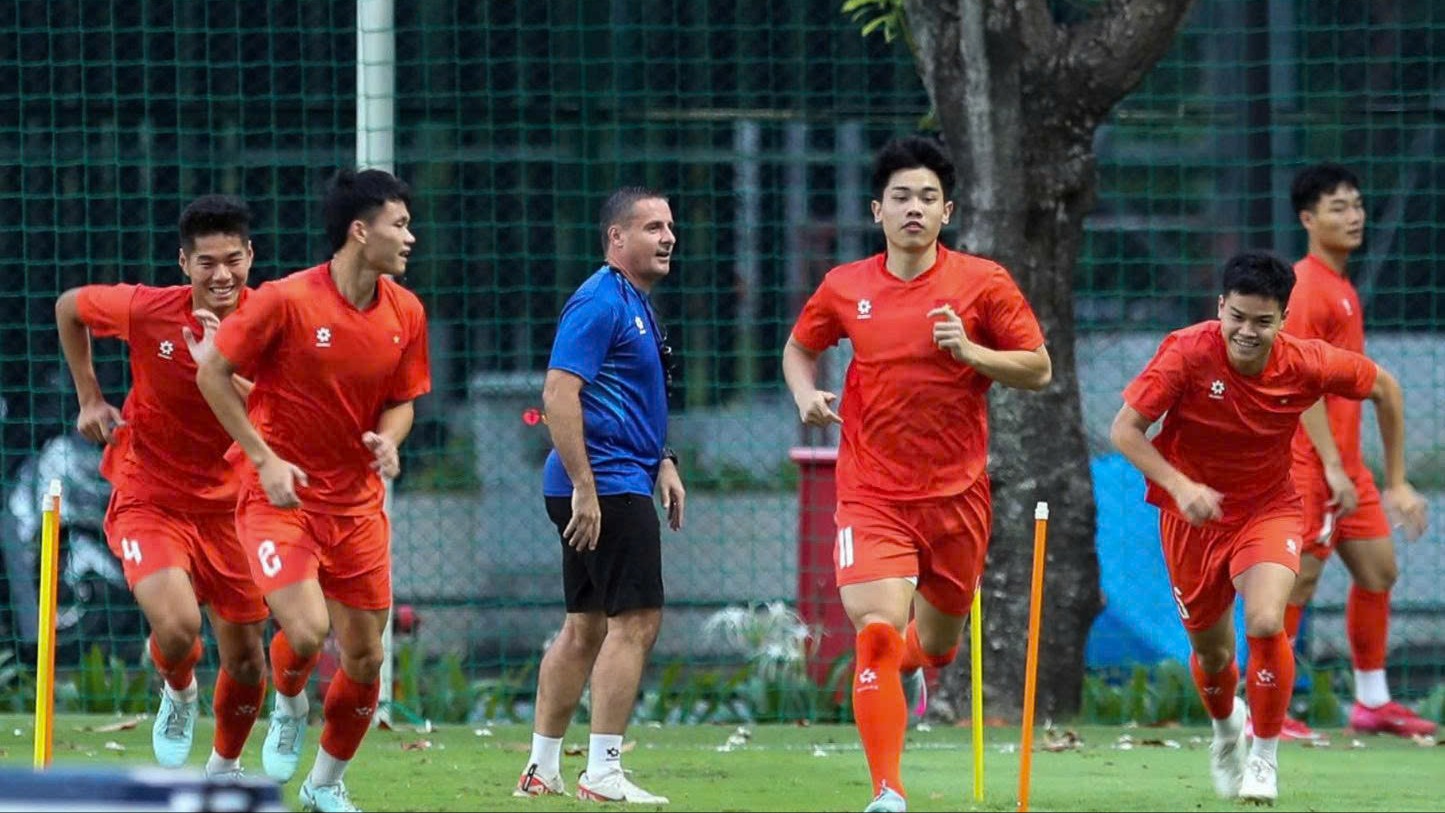 U23 Việt Nam &ndash; U23 Campuchia: HLV Kim Sang Sik nhận tin vui