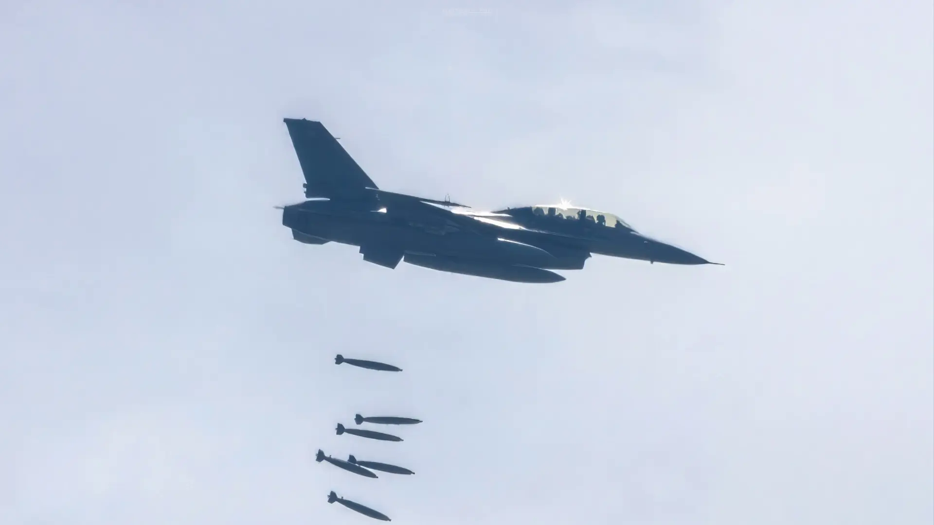 Th&aacute;i Lan b&aacute;c bỏ th&ocirc;ng tin F-16 bị Campuchia bắn rơi