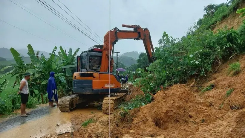 Cảnh b&aacute;o lũ qu&eacute;t, sạt lở tại 4 tỉnh Bắc Bộ v&agrave; Trung Bộ