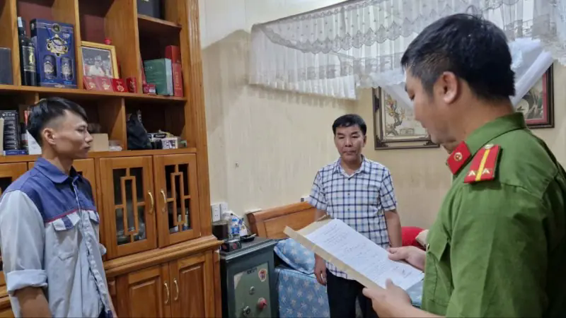 Kh&aacute;m x&eacute;t khẩn cấp nơi ở của Sơn 'Ch&ugrave;a' tại Thanh H&oacute;a