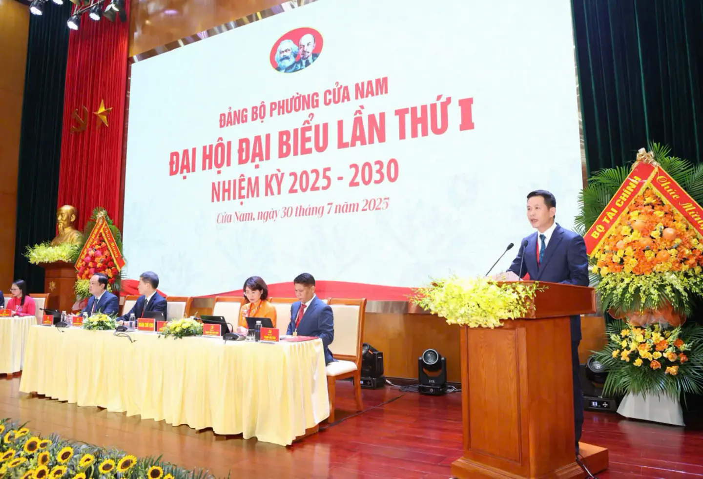 Đ&agrave;i PTTH H&agrave; Nội