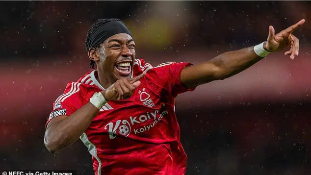 Newcastle chi &lsquo;khủng&rsquo; để c&oacute; Anthony Elanga