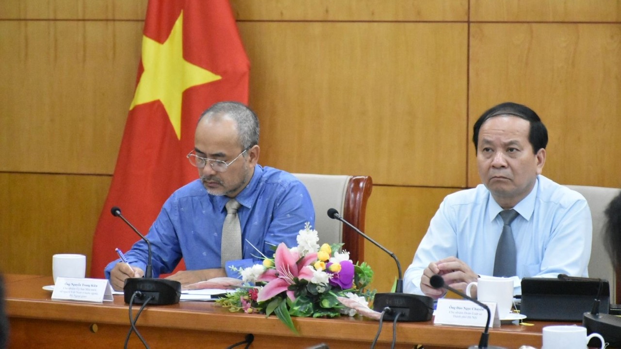 Phổ biến, giải đ&aacute;p ph&aacute;p luật cho người Việt tại H&agrave;n Quốc