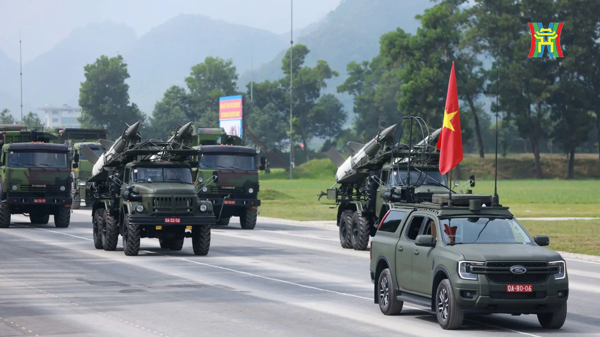 kh&iacute; t&agrave;i qu&acirc;n sự phục vụ A80