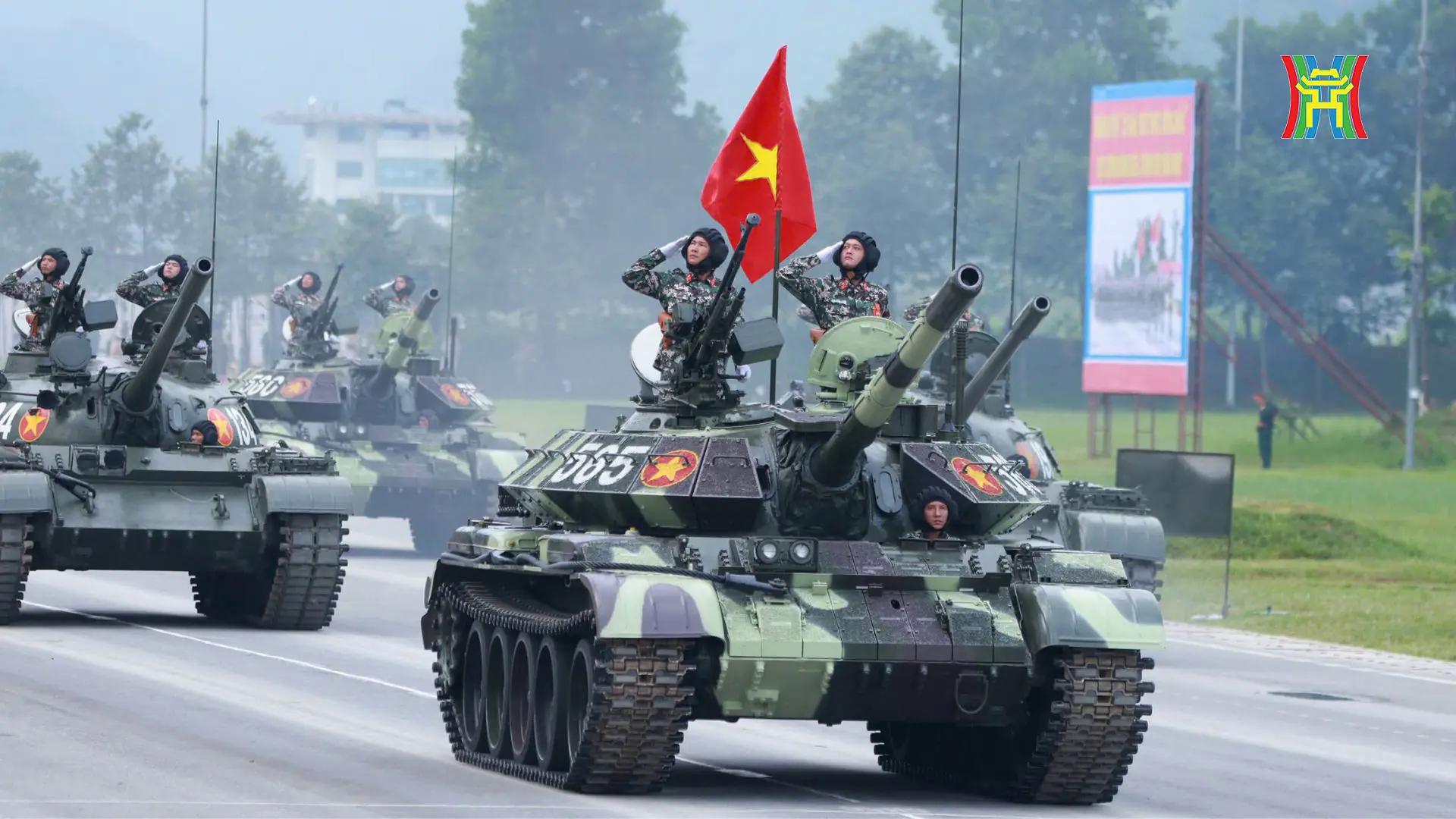 kh&iacute; t&agrave;i qu&acirc;n sự phục vụ A80