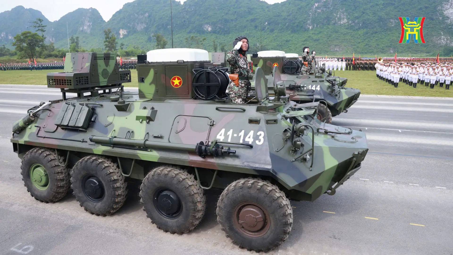 kh&iacute; t&agrave;i qu&acirc;n sự phục vụ A80