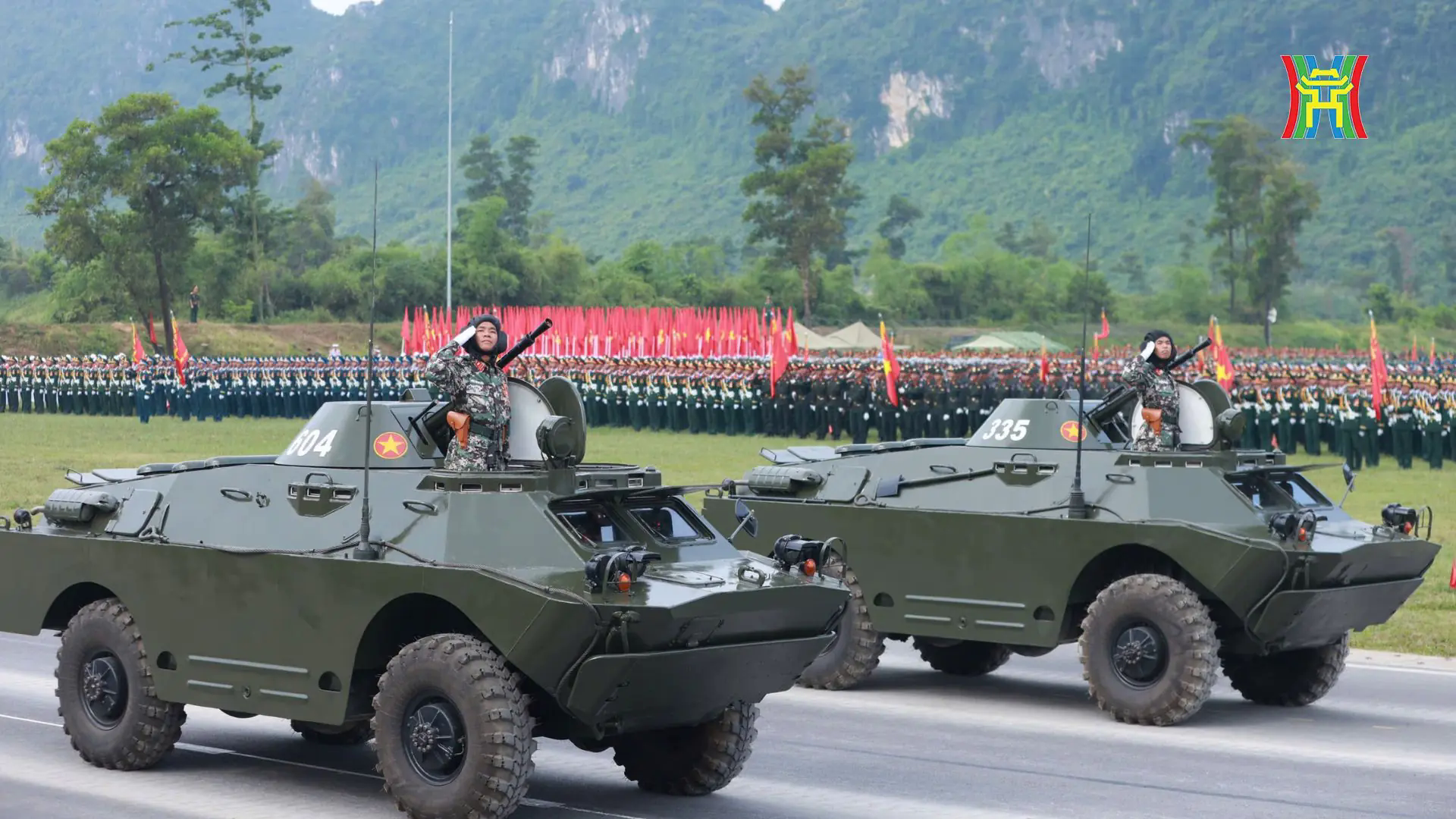 kh&iacute; t&agrave;i qu&acirc;n sự phục vụ A80