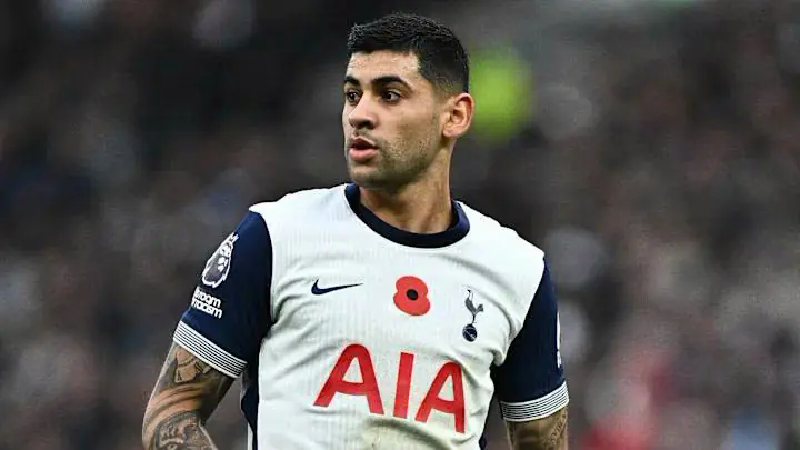 Cristian Romero chốt ở lại Tottenham với mức lương 'khủng'
