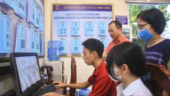 H&agrave; Nội: Nhờ chuyển đổi số, thủ tục h&agrave;nh ch&iacute;nh được giải quyết nhanh ch&oacute;ng, thuận tiện