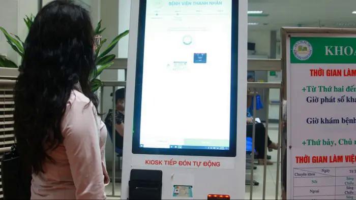 Bệnh viện c&ocirc;ng của H&agrave; Nội thấy r&otilde; tiện &iacute;ch khi đưa chuyển đổi số v&agrave;o kh&aacute;m, chữa bệnh