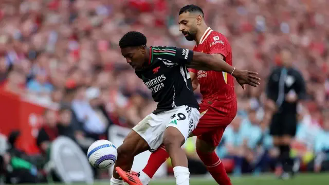 Liverpool &ndash; Arsenal: Chung kết sớm tại Anfield