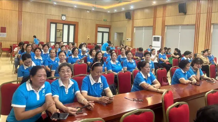 Phường Khương Đ&igrave;nh triển khai &ldquo;Ng&acirc;n h&agrave;ng &yacute; tưởng số&rdquo; th&uacute;c đẩy, lan tỏa đổi mới s&aacute;ng tạo