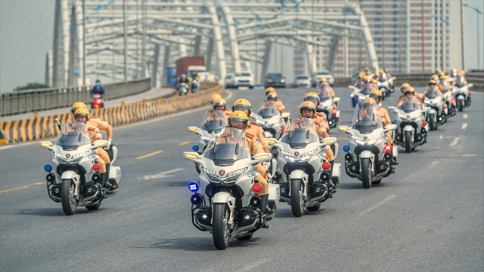 Ph&acirc;n luồng giao th&ocirc;ng v&ograve;ng ngo&agrave;i H&agrave; Nội 2/9