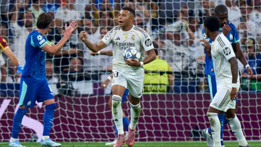 Kylian Mabppe tỏa s&aacute;ng rực rỡ trong chiến thắng ngược d&ograve;ng của Real Madrid