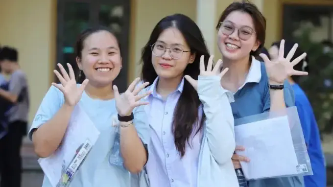 Ổn định lộ tr&igrave;nh học ph&iacute;, mở rộng diện miễn giảm