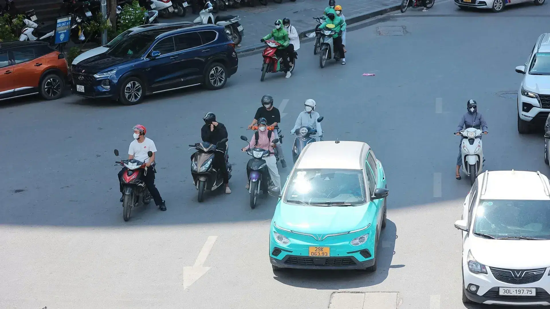 Thời tiết 5/9: H&agrave; Nội nắng n&oacute;ng, nhiệt độ cao nhất 36 độ
