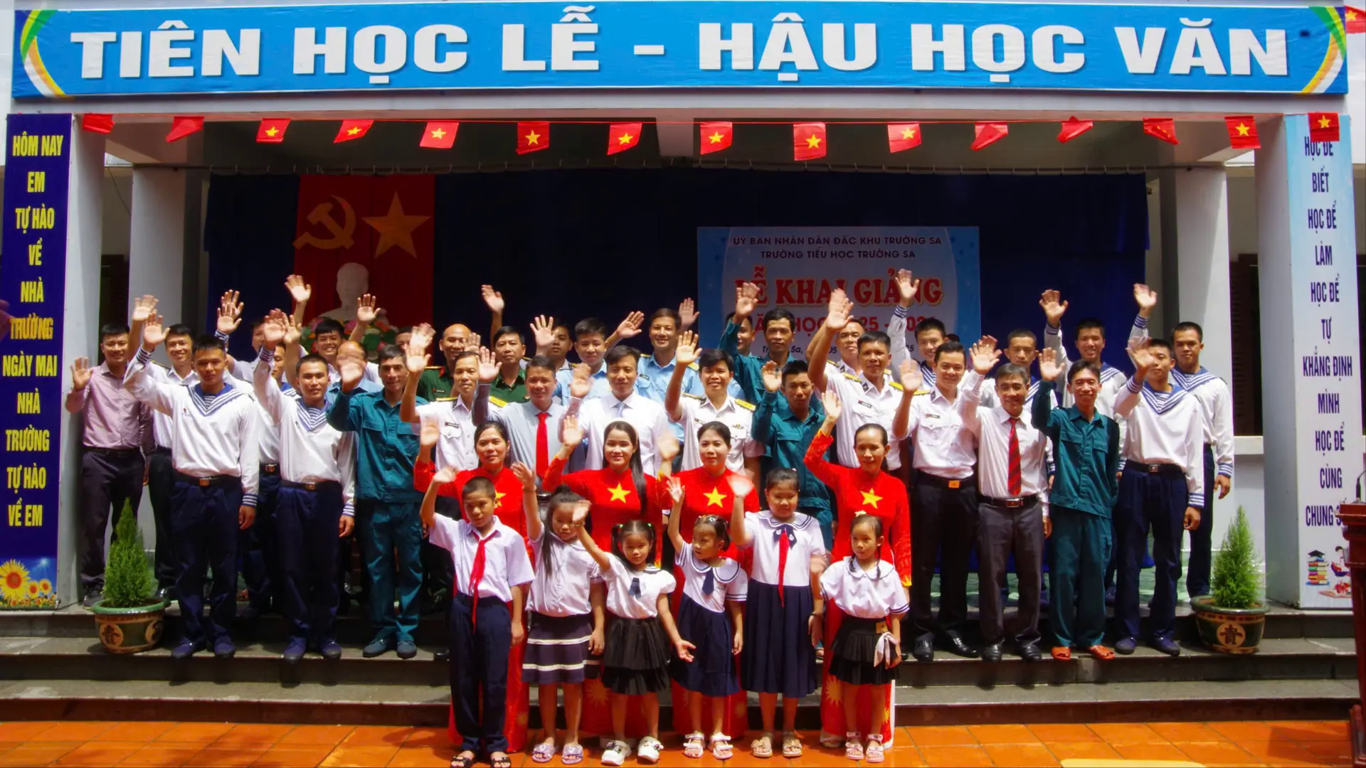 Khai giảng năm học mới ở đặc khu Trường Sa